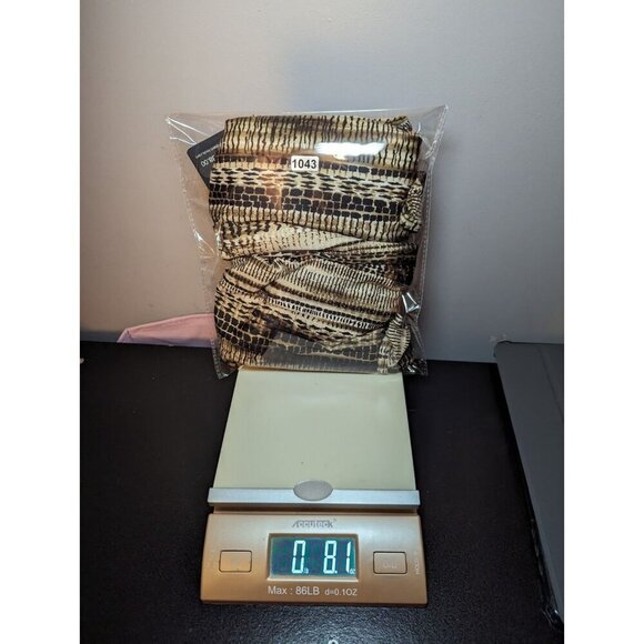 Robert Louis Women's Brown Bell Sleeve Cold Shoulder Top Size Small NWT RN87348 - Picture 15 of 15